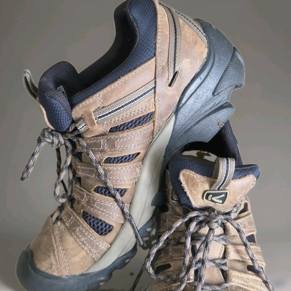 KEEN Mens US 10.5 Voyageur Low Height Breathabler Hiking Shoe 1027149